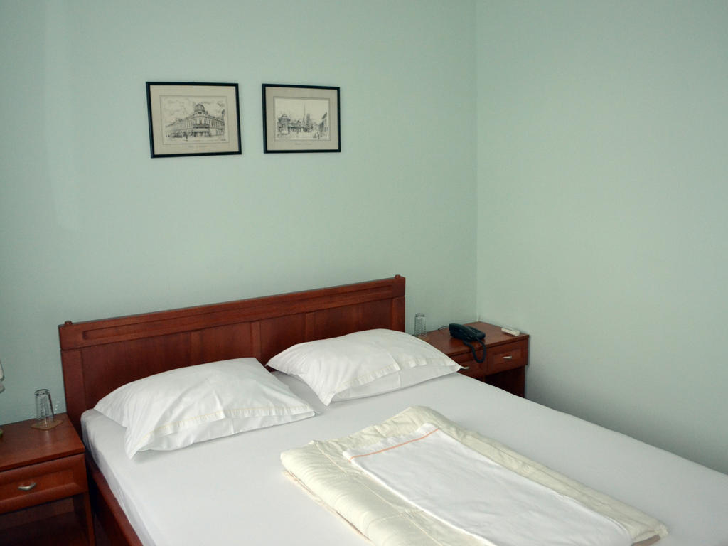 Ada Hotel SJJ Eksteriør billede