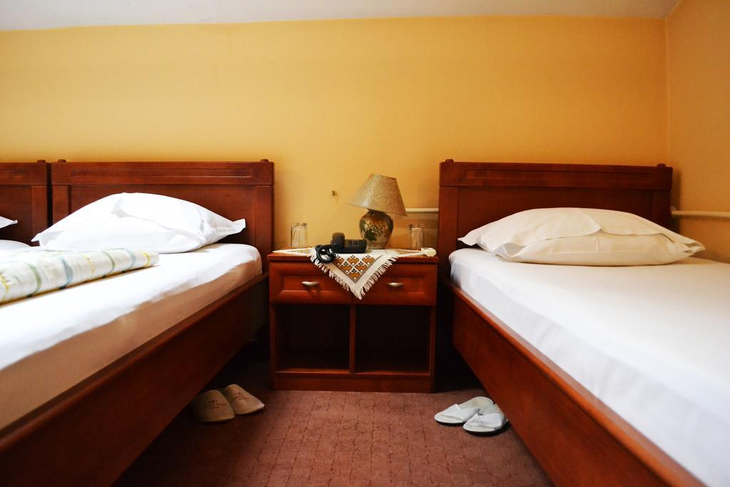 Ada Hotel SJJ Eksteriør billede